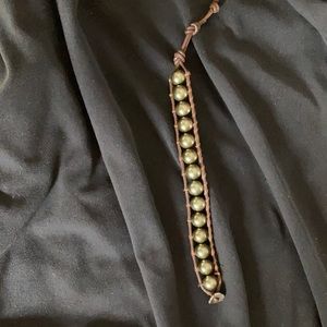 Brown leather and faux pearl bracelet